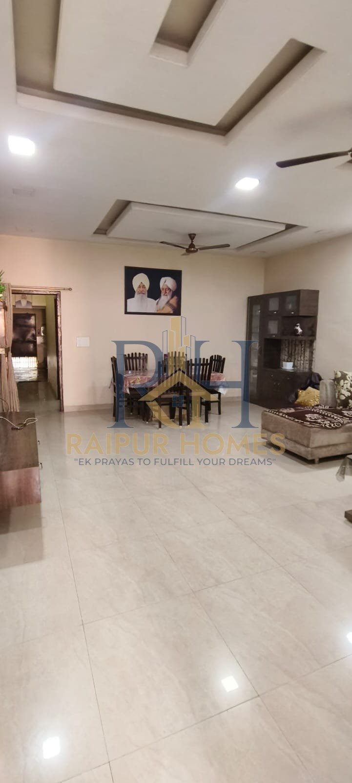 4 BHK RESIDENTIAL HOUSE AVAILABLE IN TELIBANDHA