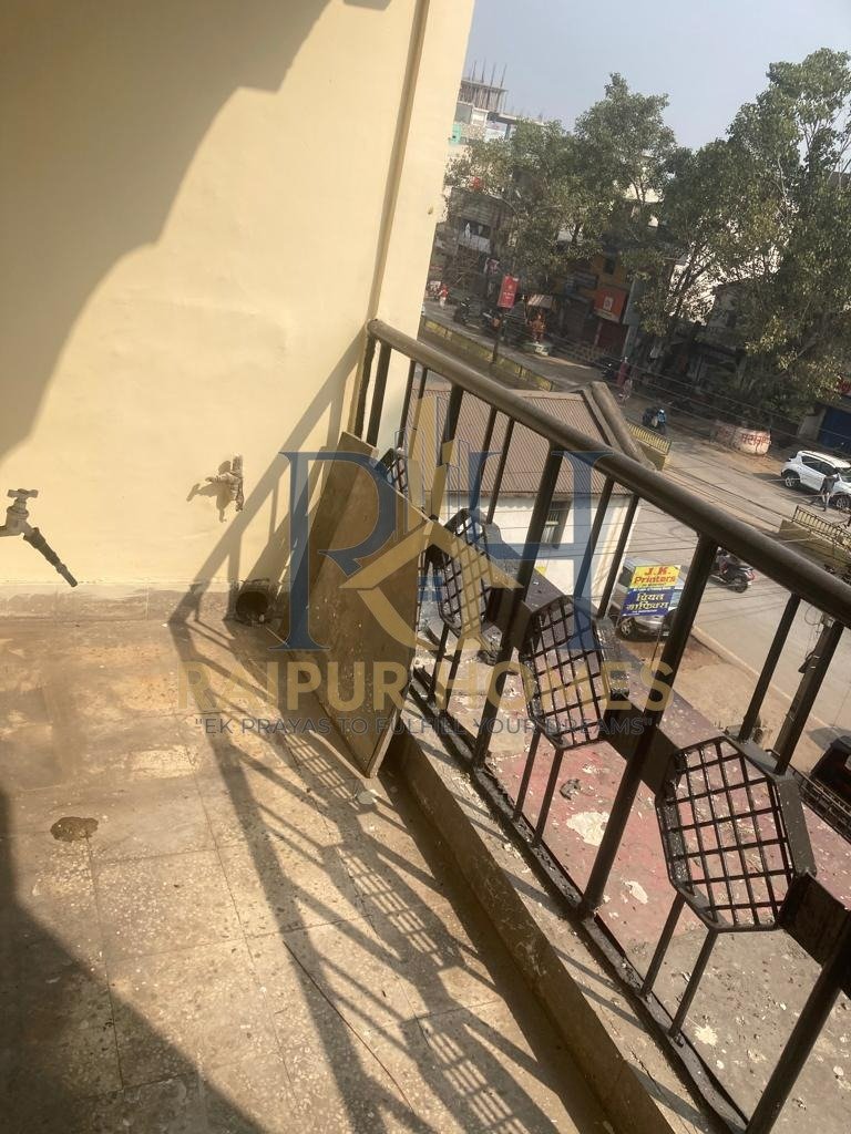 2BHK SEMI COMMERCIAL FLAT AVAILABLE IN  FAFADIH