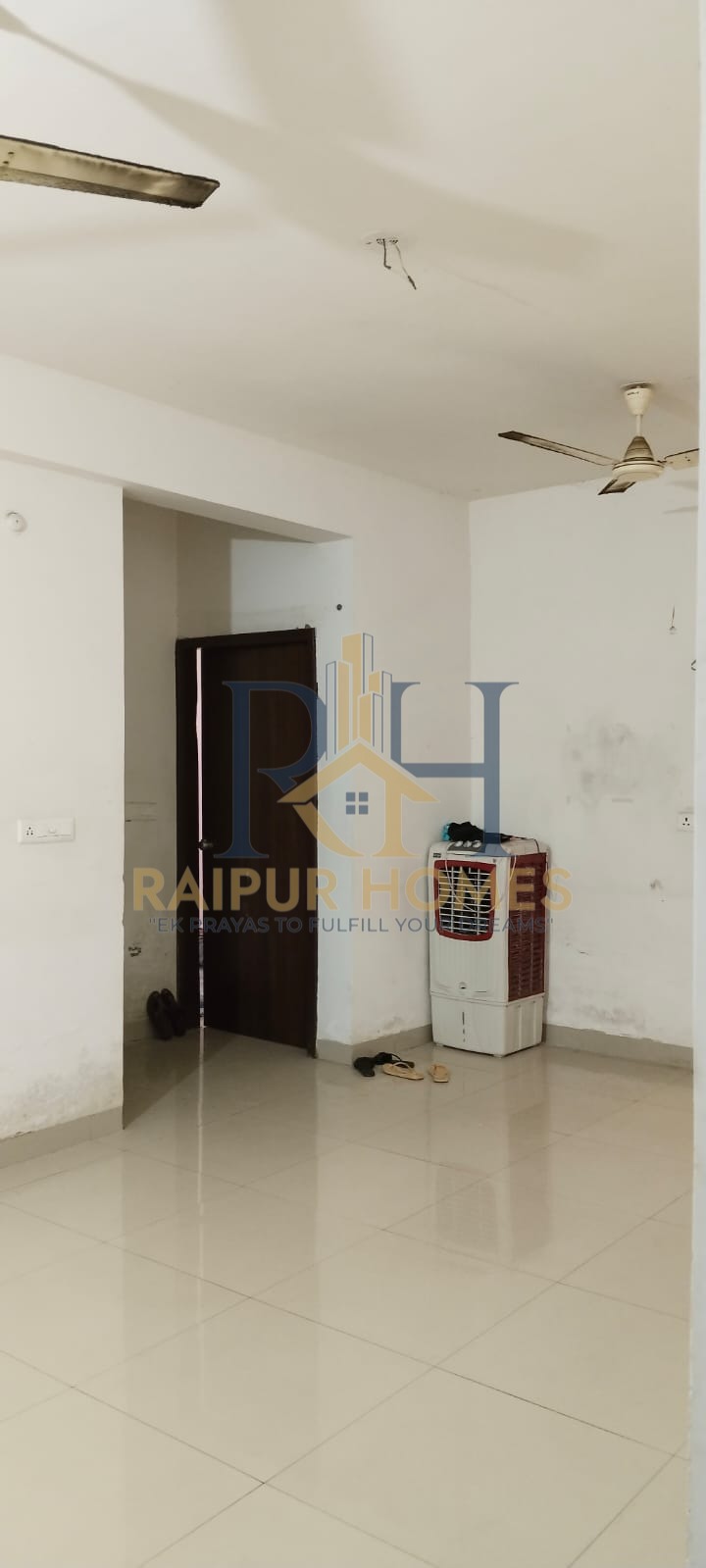 2BHK RESIDENTIAL FLAT AVAILABLE IN JORA