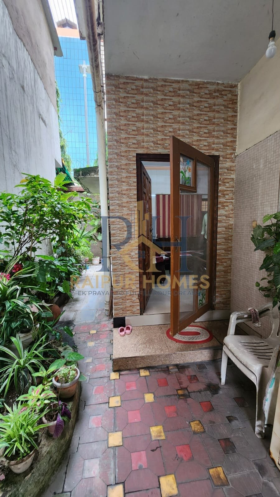 5 BHK RESIDENTIAL HOUSE AVAILABLE IN TATIBANDH