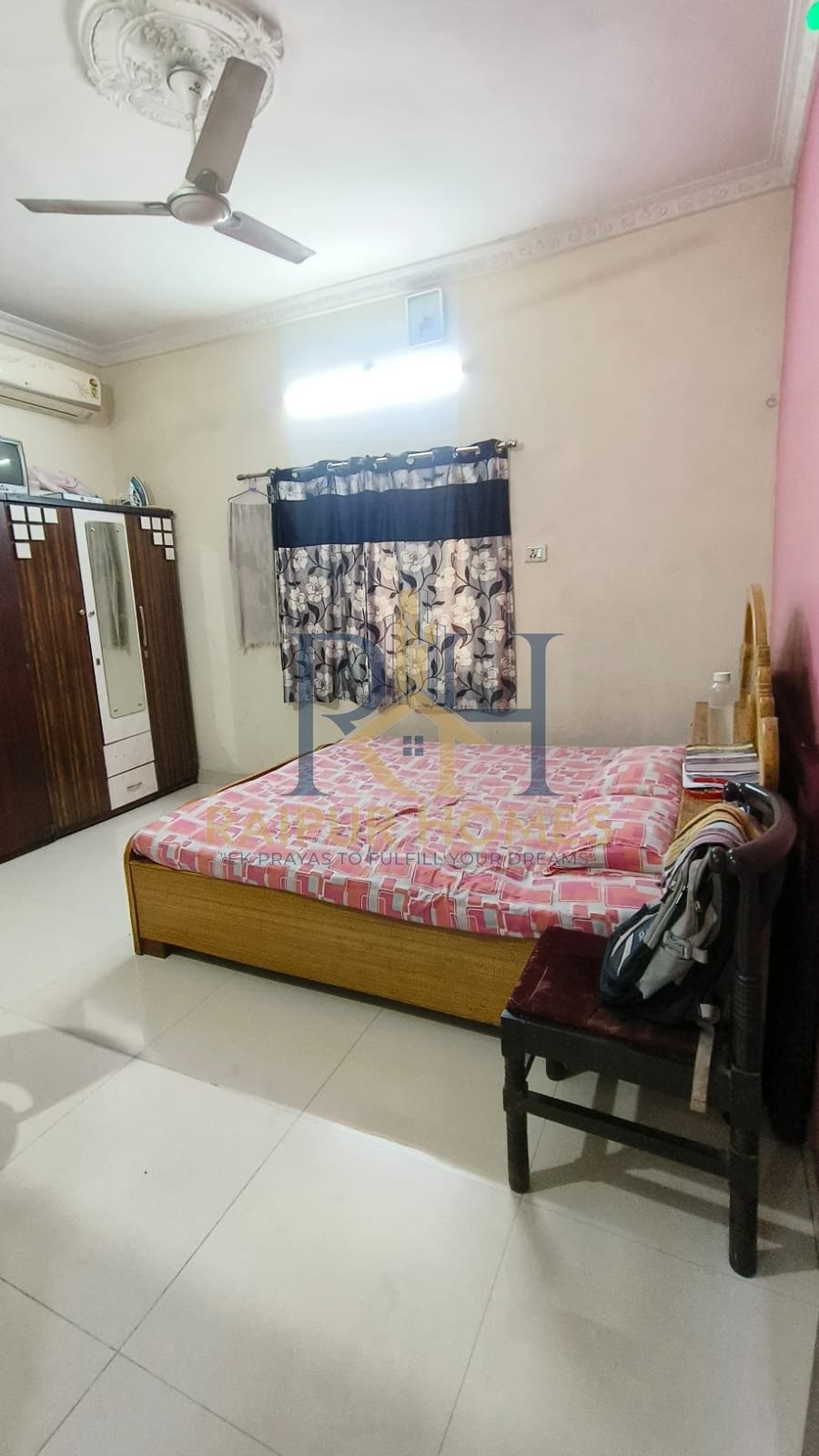 5 BHK RESIDENTIAL HOUSE AVAILABLE IN GUDHIYARI