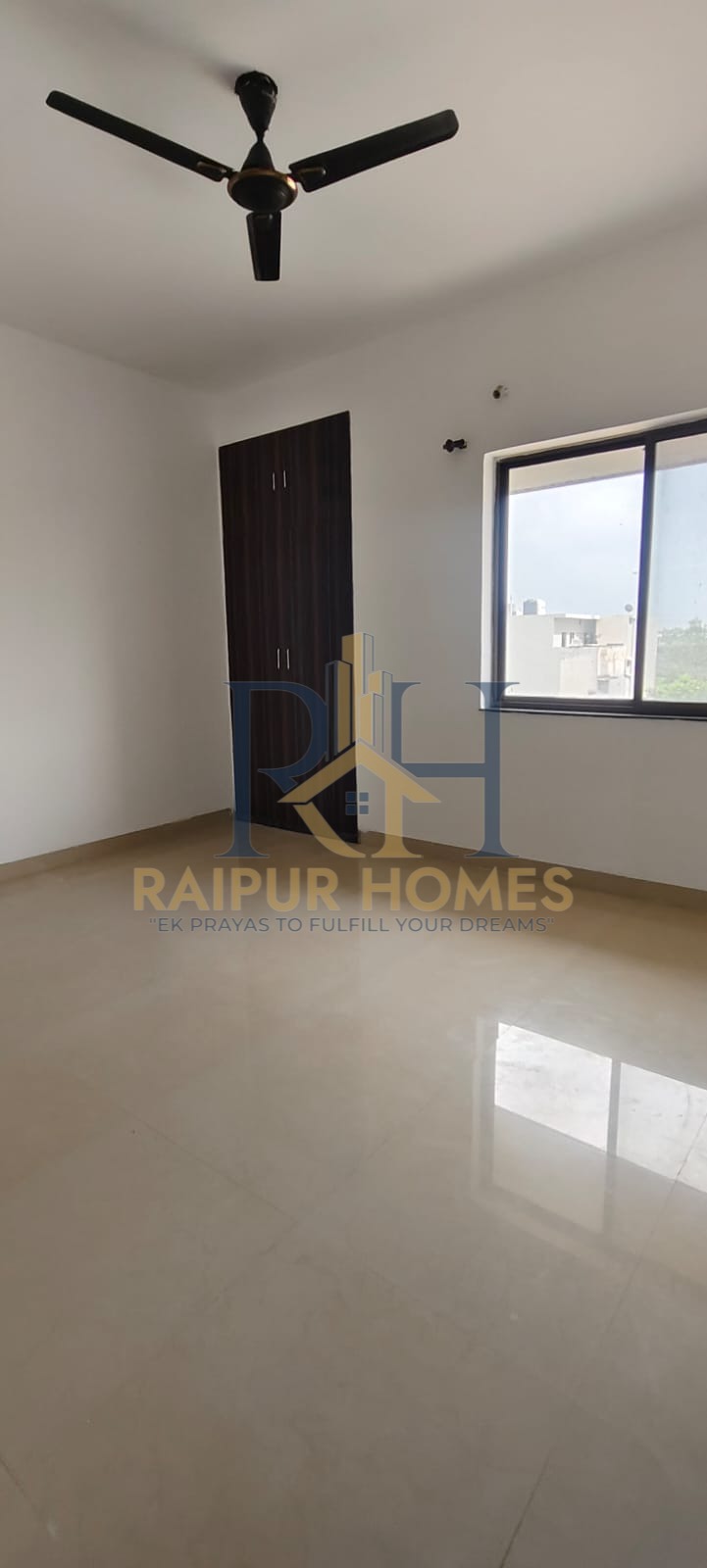 RESIDENTIAL FLAT AVAILABLE IN JORA