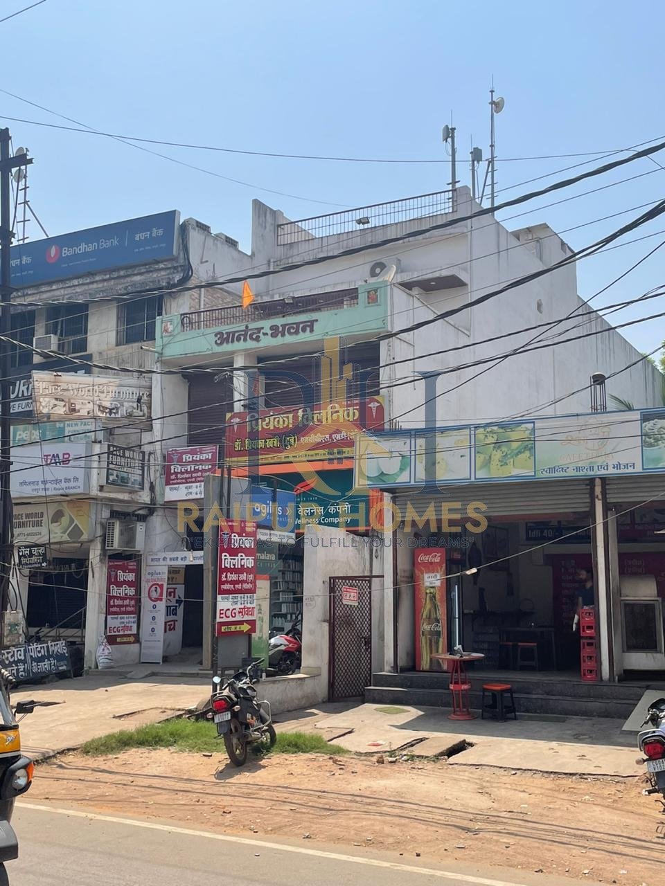 COMMERCIAL BUILDING AVAILABLE IN PANDRI