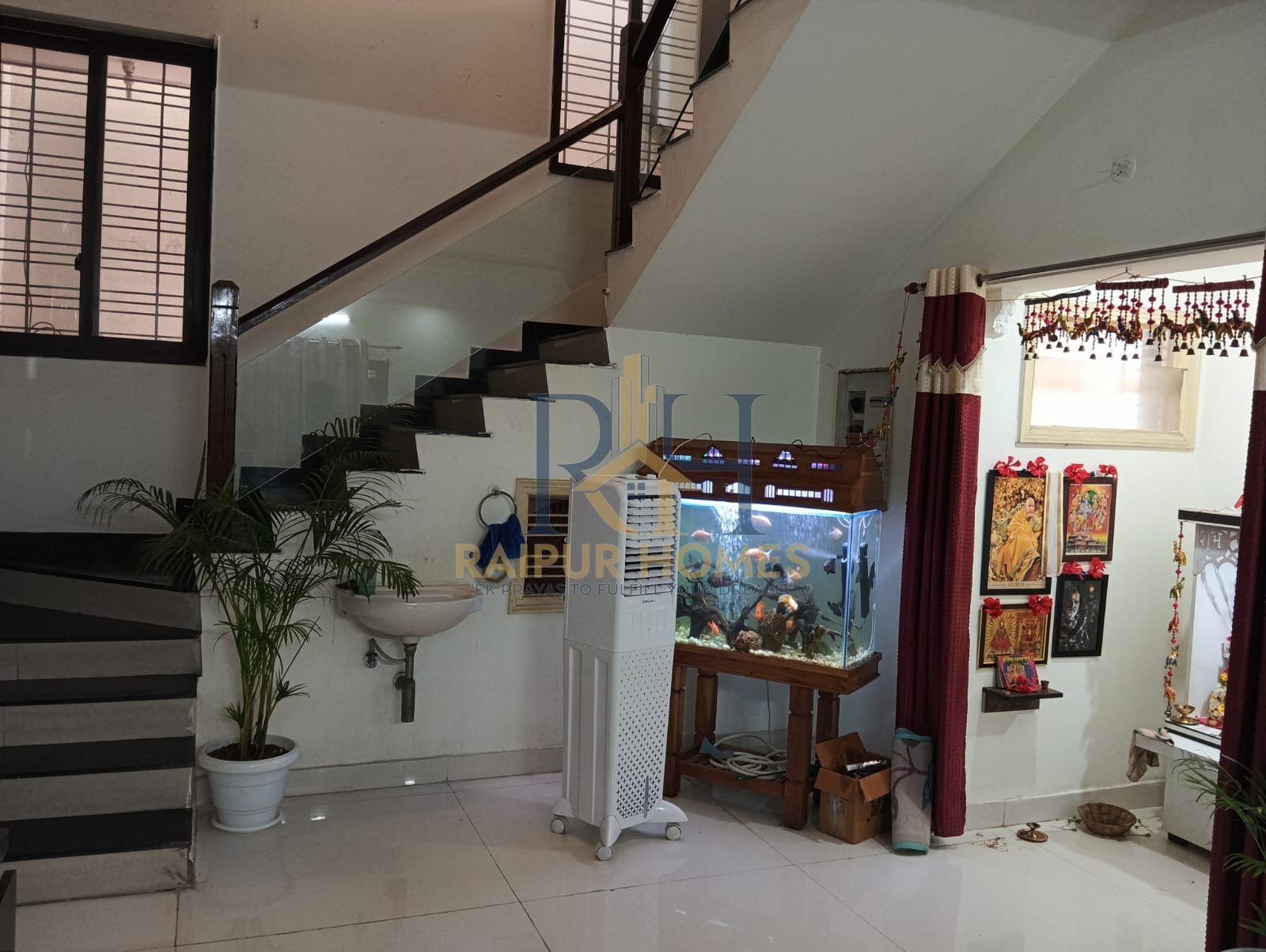 4 BHK RESIDENTIAL BUNGALOW AVAILABLE IN VISHAL NAGAR