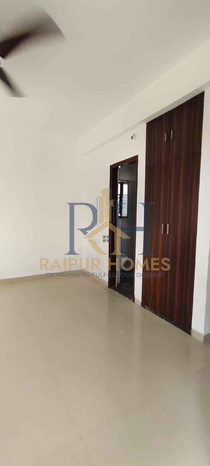 RESIDENTIAL FLAT AVAILABLE IN JORA