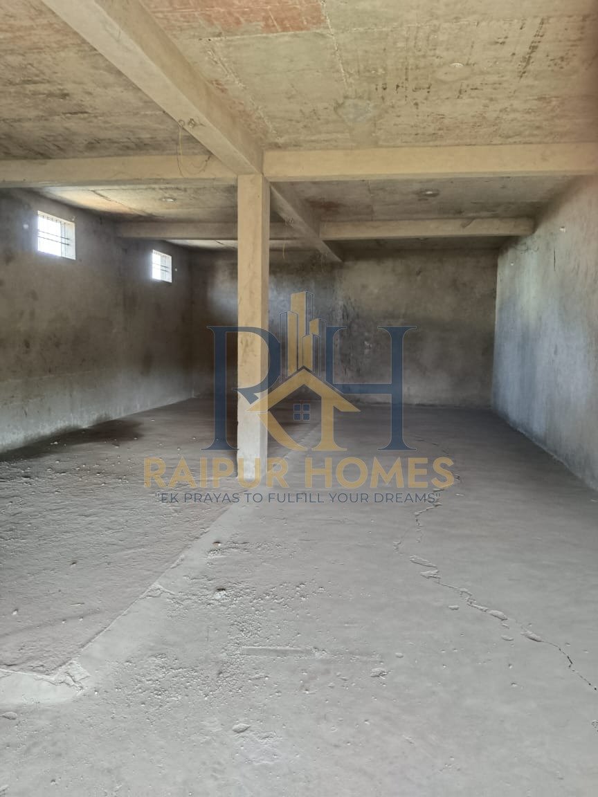 COMMERCIAL GODOWN AVAILABLE IN OLD DHAMTARI ROAD