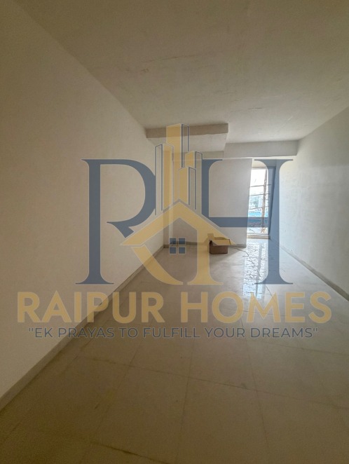 COMMERCIAL OFFICE AVAILABLE IN VISHAL NAGAR .