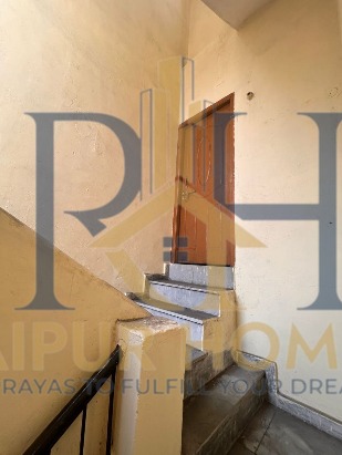 RESIDENTIAL  HOUSE AVAILABLE  IN  KABIR NAGAR