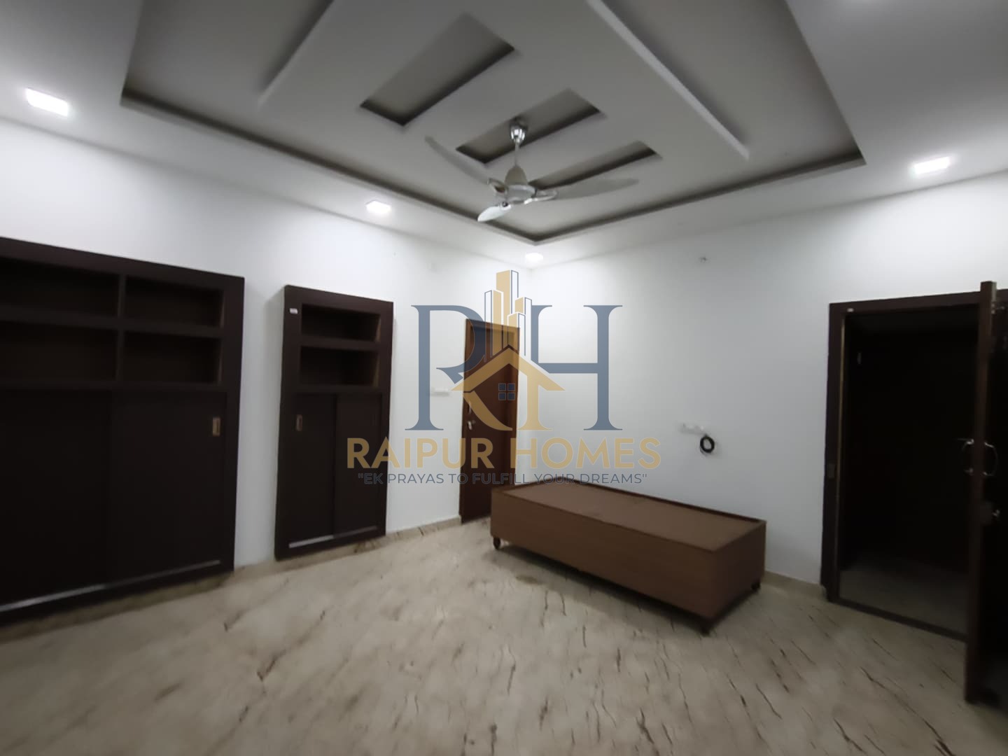 2 BHK RESIDENTIAL HOUSE AVAILABLE IN TELIBANDHA