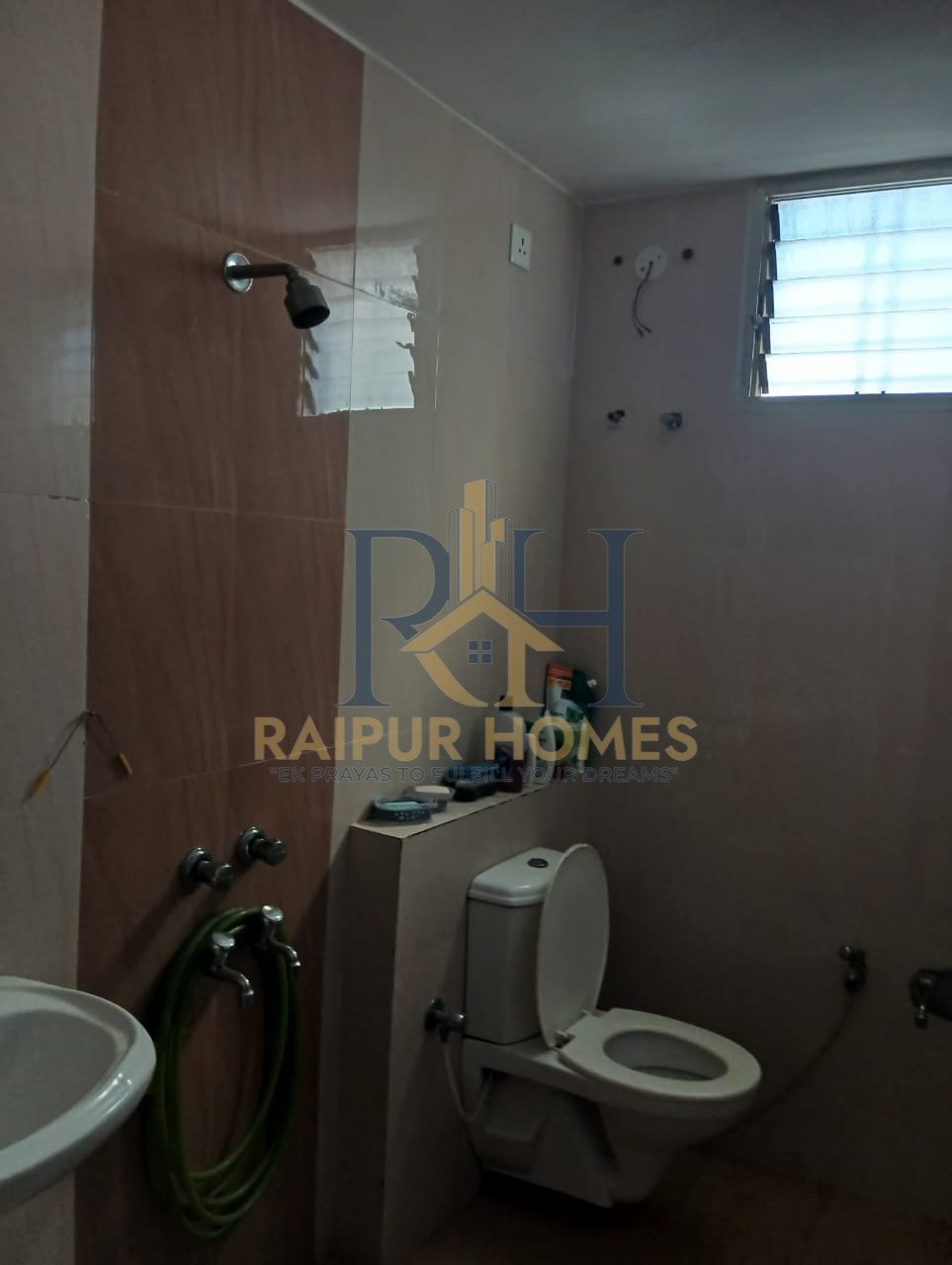 2 BHK RESIDENTIAL FLAT AVAILABLE IN SHANKAR NAGAR