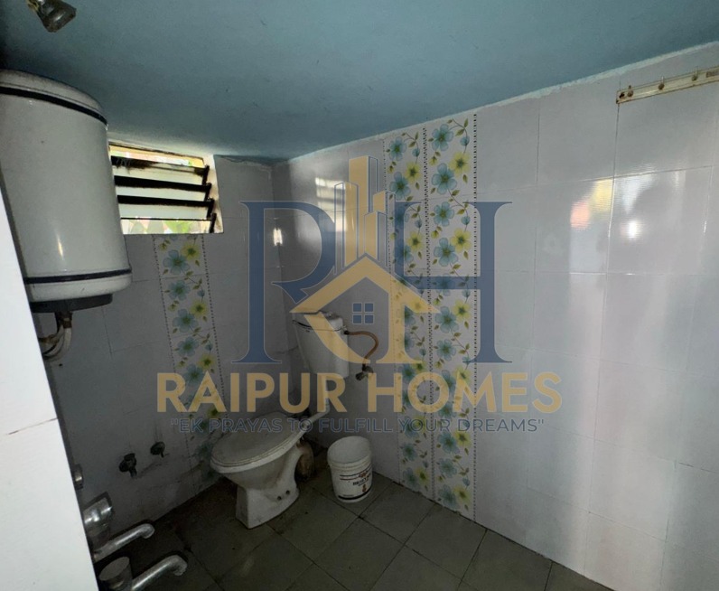 5 BHK RESIDENTIAL HOUSE AVAILABLE IN PROFESSOR COLONY