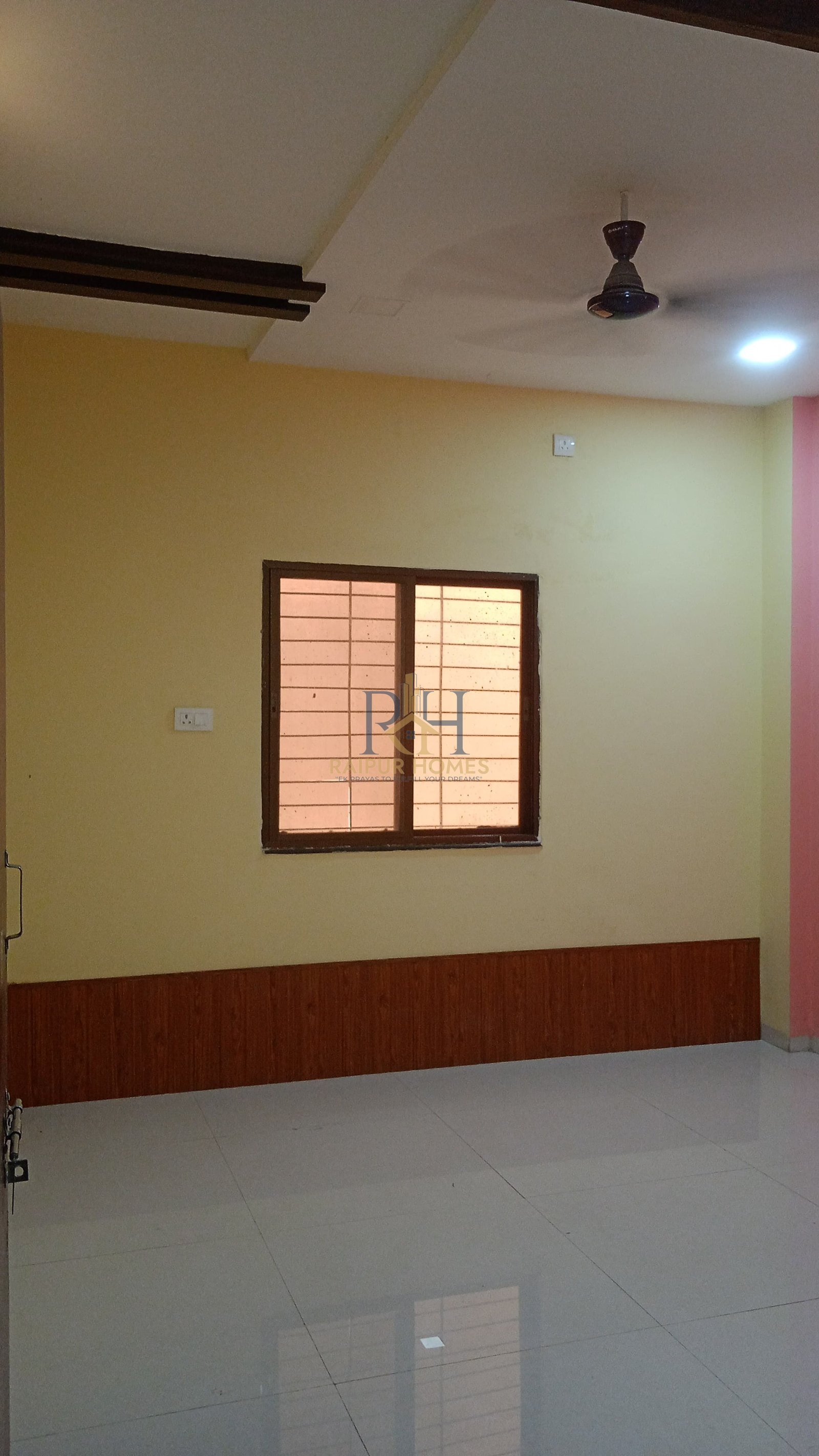 4 BHK RESIDENTIAL HOUSE AVAILABLE IN BHATAGAON