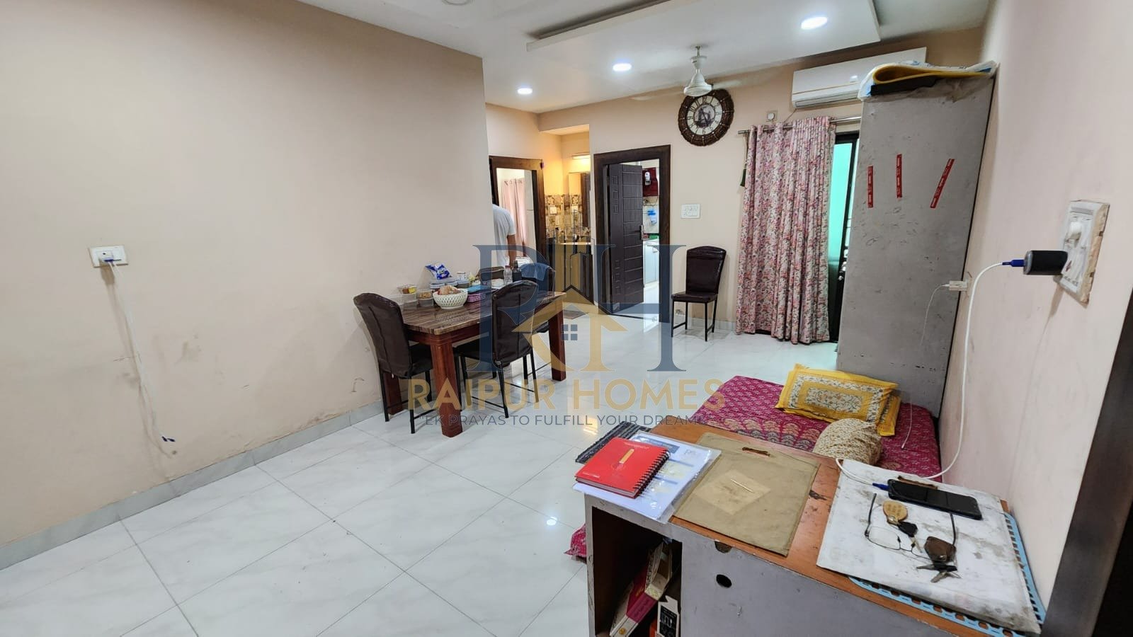 2 BHK RESIDENTIAL FLAT AVAILABLE IN TATIBANDH