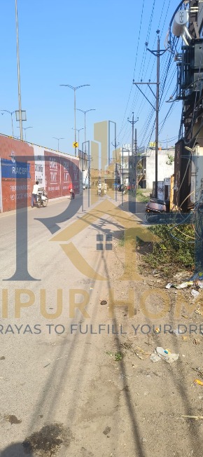 COMMERCIAL PLOT AVAILABLE IN GUDHIYARI