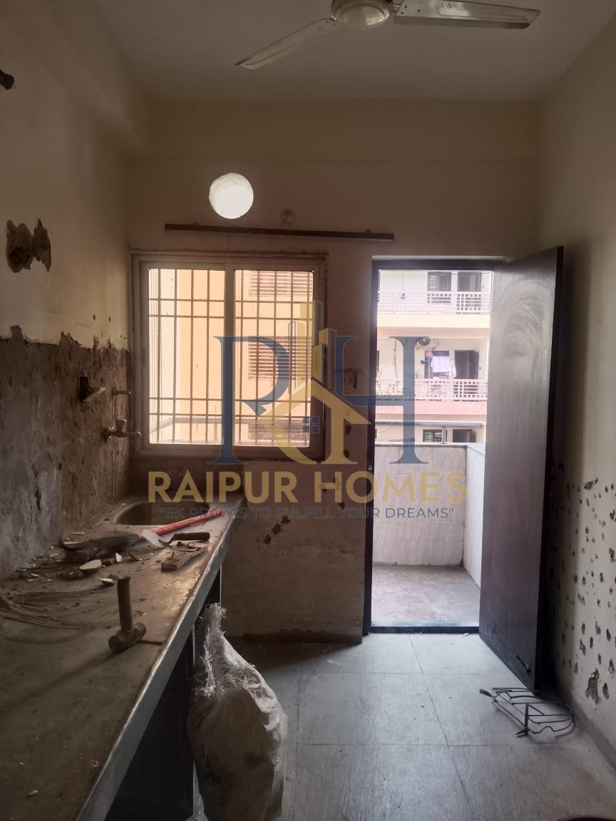 3 BHK RESIDENTIAL FLAT AVAILABLE IN MOWA