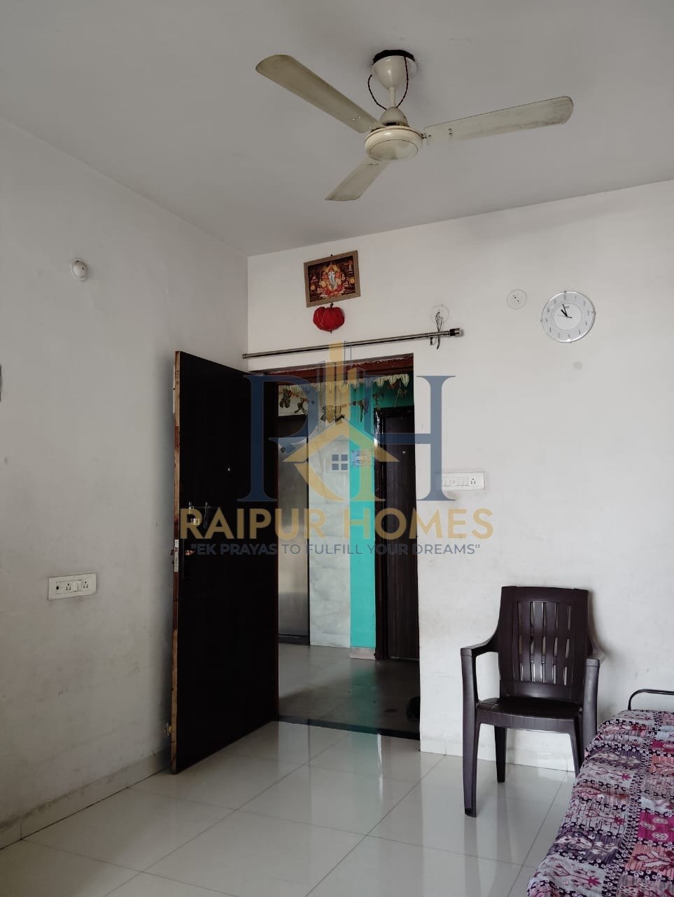 2 BHK RESIDENTIAL FLAT AVAILABLE IN TATIBANDH