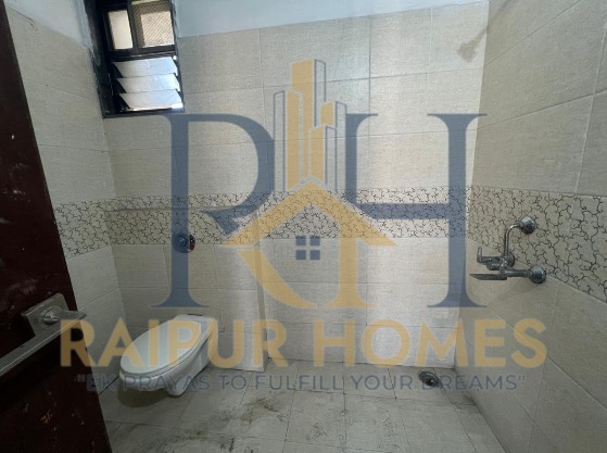 RESIDENTIAL  FLAT AVAILABLE  IN DALDAL SEONI