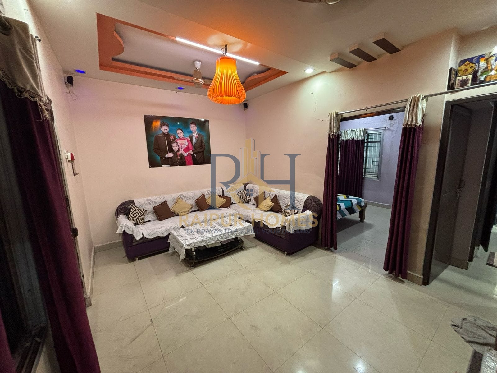 2 BHK RESIDENTIAL FLAT AVAILABLE IN CHOUBEY COLONY