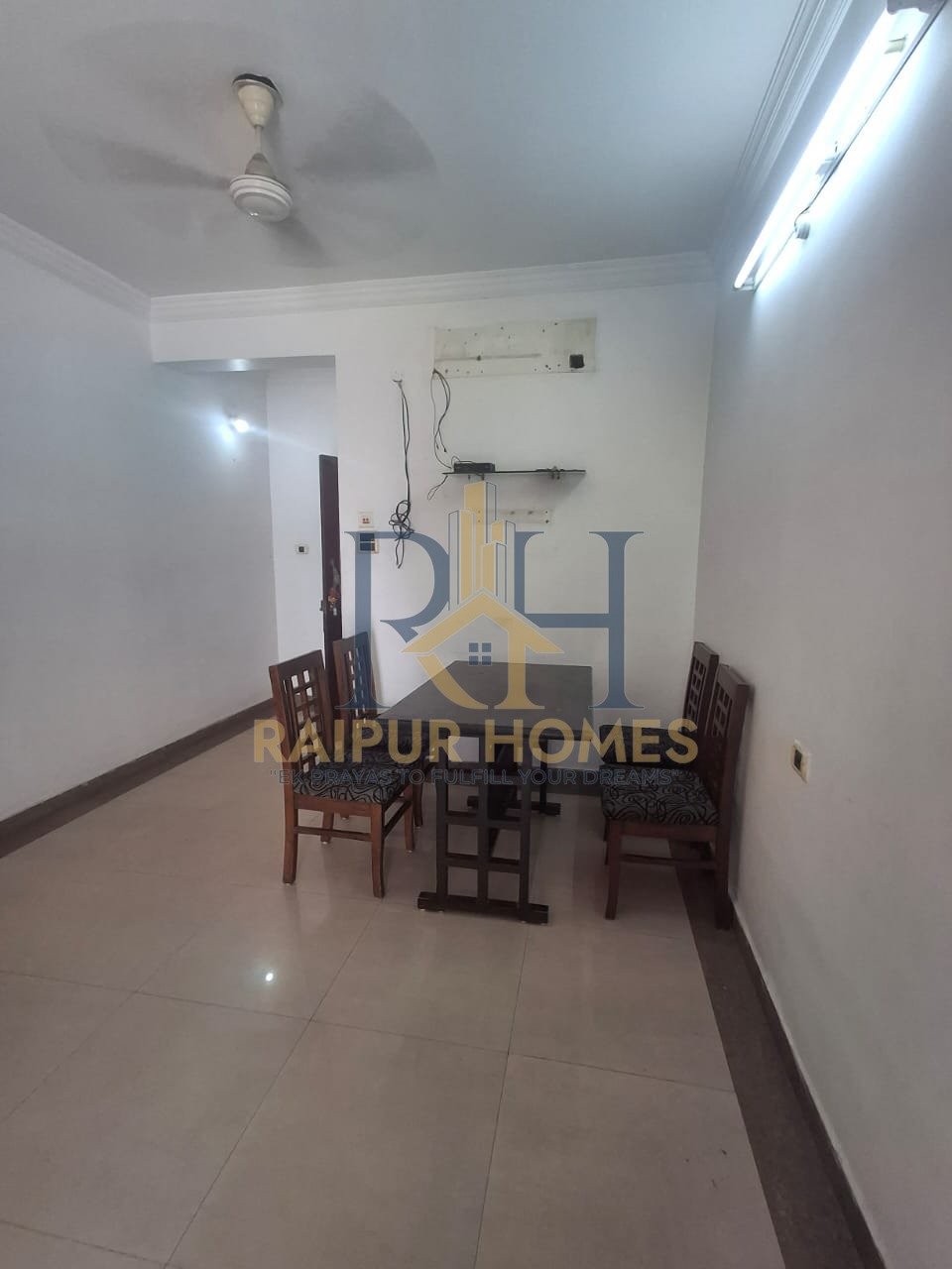 2 BHK RESIDENTIAL FLAT AVAILABLE IN TELIBANDHA