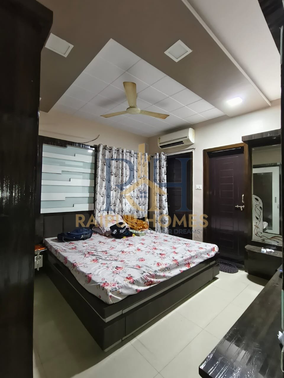 3 BHK RESIDENTIAL FLAT AVAILABLE IN TATIBANDH