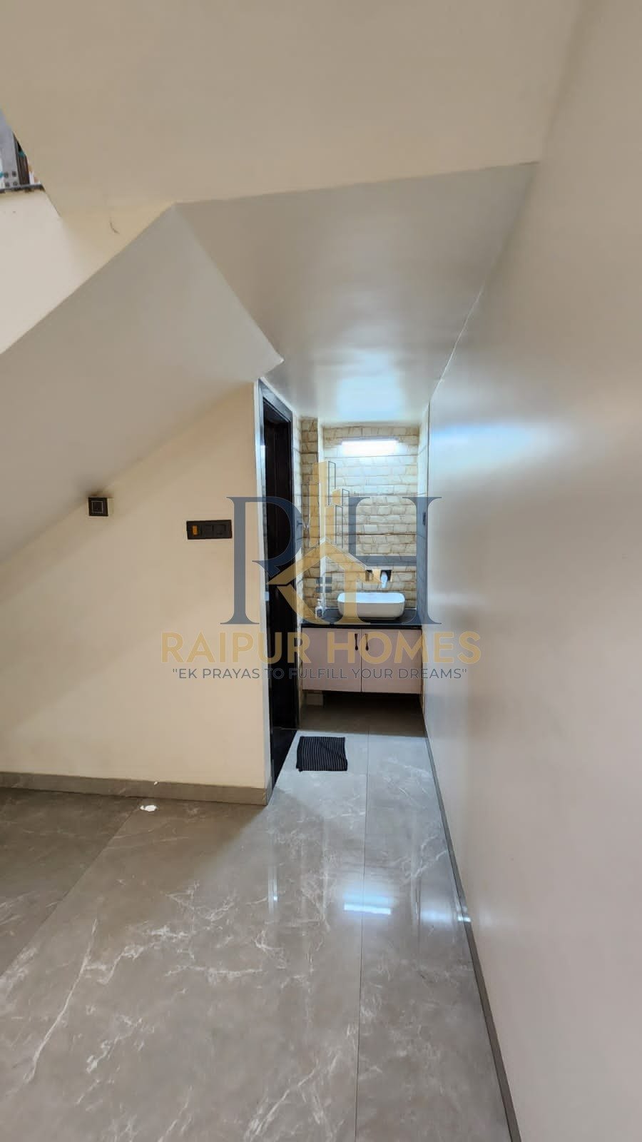 5 BHK RESIDENTIAL HOUSE AVAILABLE IN MOWA