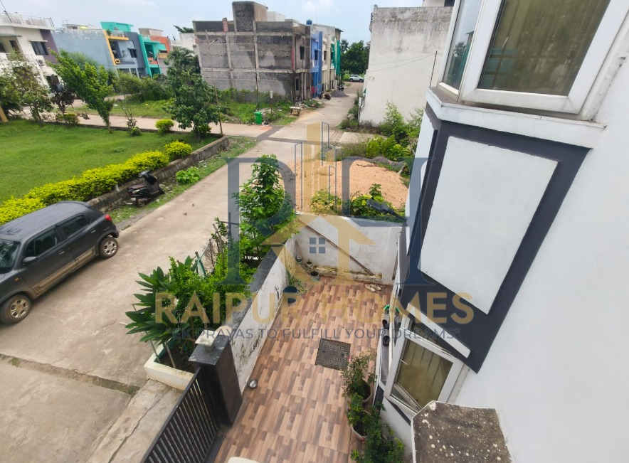 3.5BHK RESIDENTIAL HOUSE AVAILABLE IN AMLESHWAR .