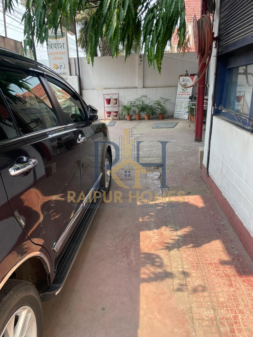 COMMERCIAL BUILDING AVAILABLE IN AVANTI VIHAR