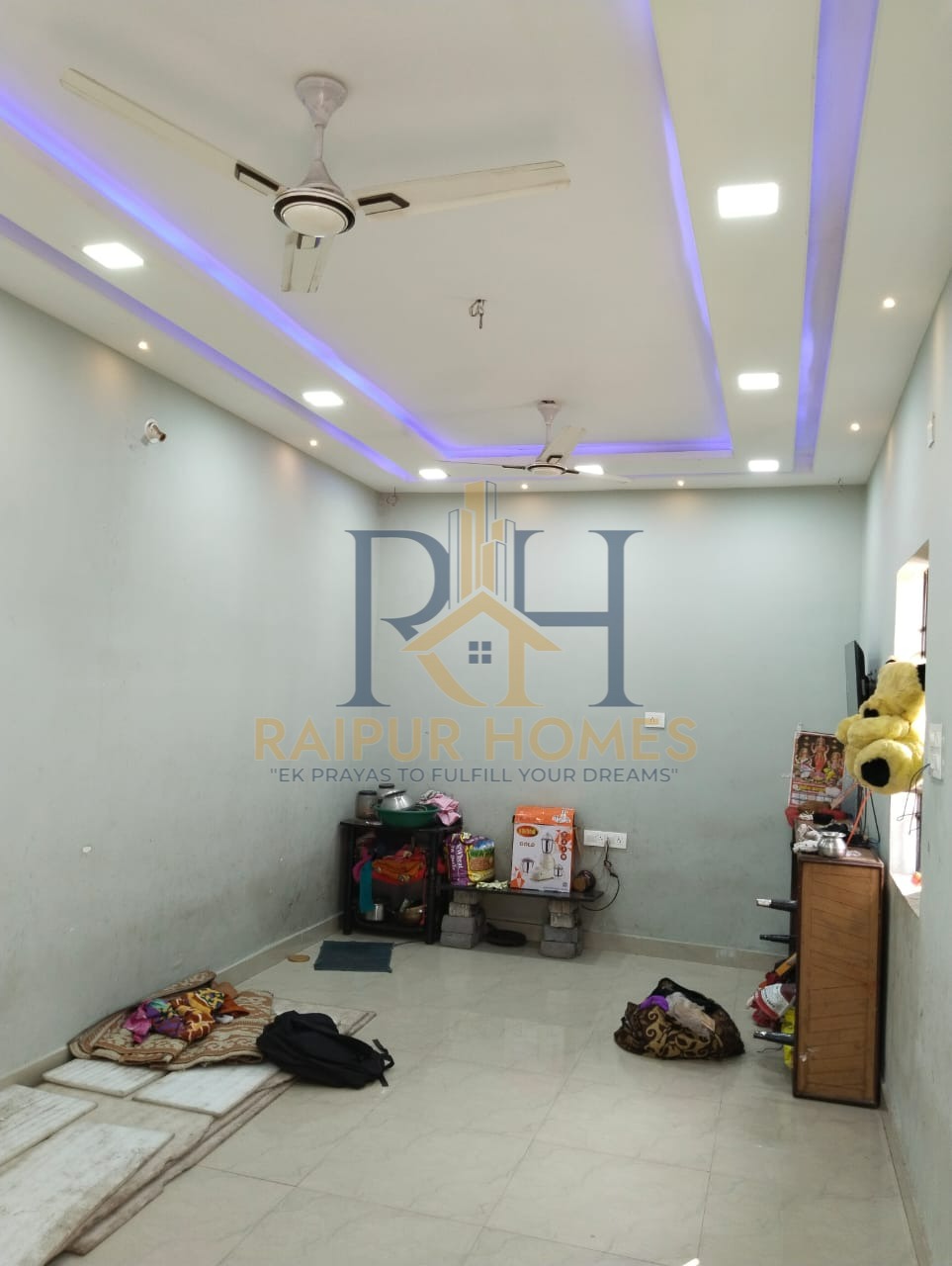 COMMERCIAL SHOP/OFFICE AVAILABLE IN DEVPURI