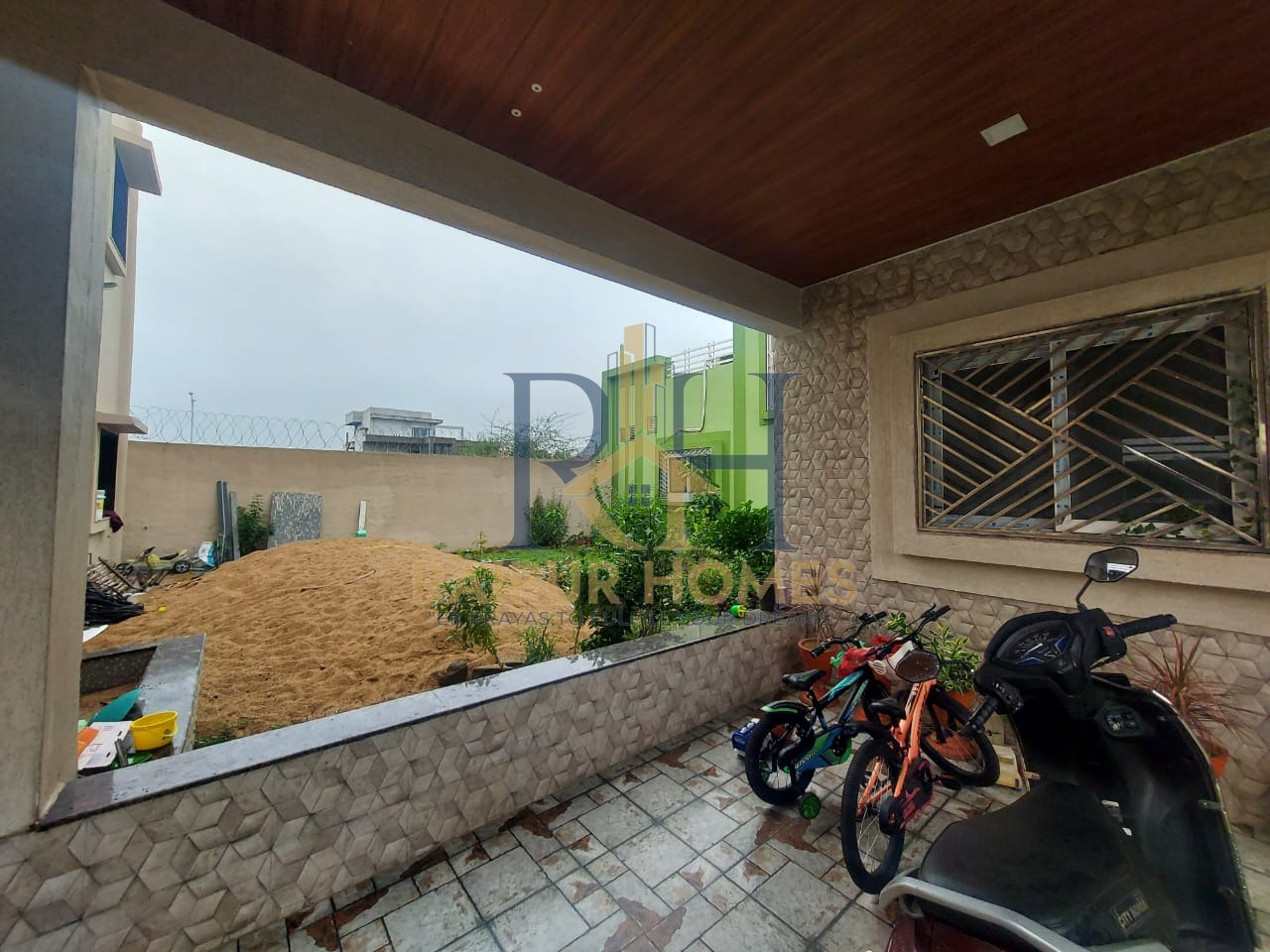 7 BHK RESIDENTIAL BUNGALOW AVAILABLE IN KAMAL VIHAR