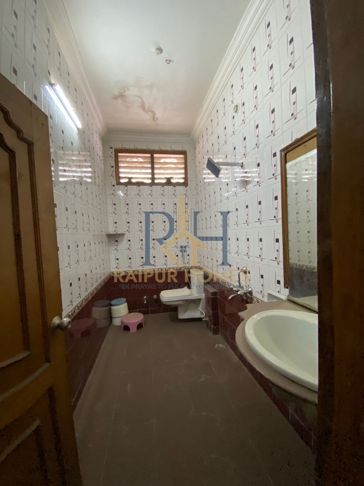 10 BHK RESIDENTIAL BUNGALOW AVAILABLE IN TELIBANDHA