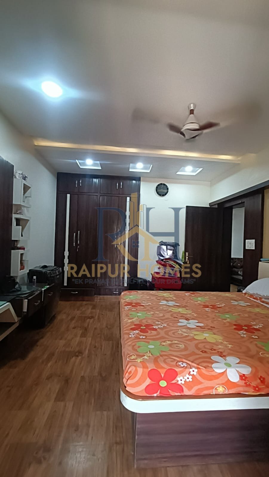 3 BHK RESIDENTIAL FLAT AVAILABLE IN KATORA TALAB