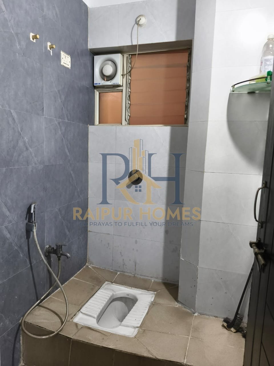 3 BHK RESIDENTIAL FLAT AVAILABLE IN TATIBANDH