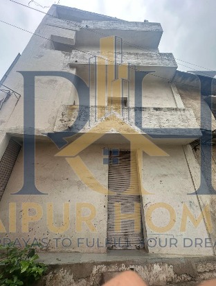 COMMERCIAL SHOP AVAILABLE IN MAUDHAPARA