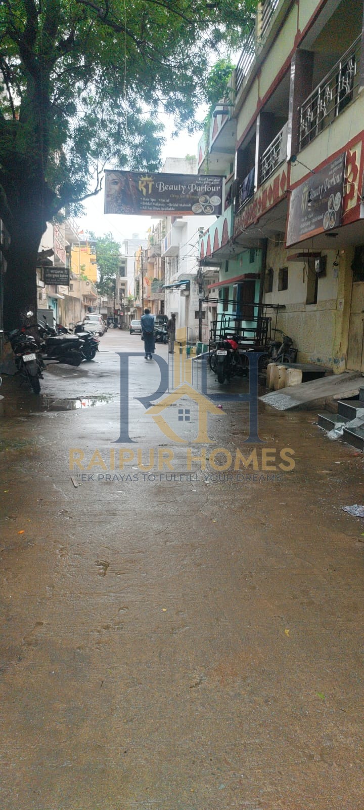 RESIDENTIAL HOUSE AVAILABLE IN SANTOSHI NAGAR