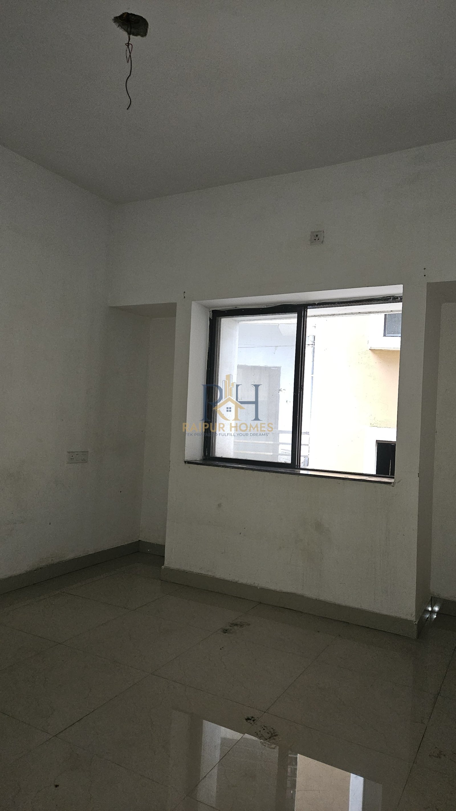 3 BHK RESIDENTIAL FLAT AVAILABLE IN GUDHIYARI