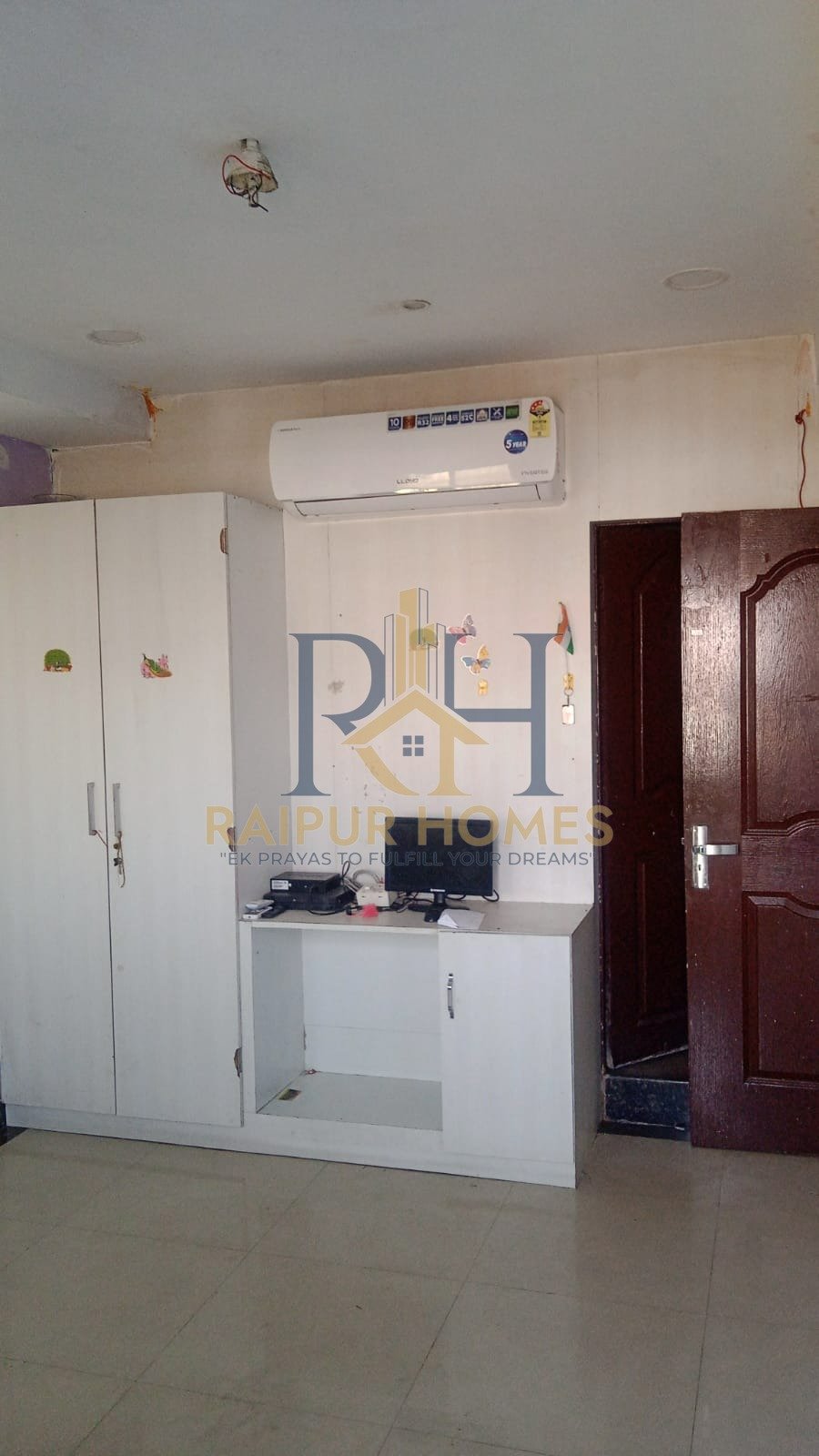 2 BHK RESIDENTIAL FLAT AVAILABLE IN GOGAON