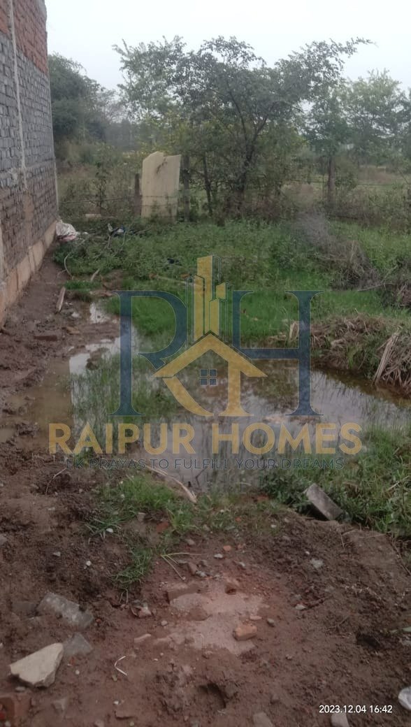 RESIDENTIAL PLOT AVAILABLE NEAR IN OLD DHAMTARI ROAD