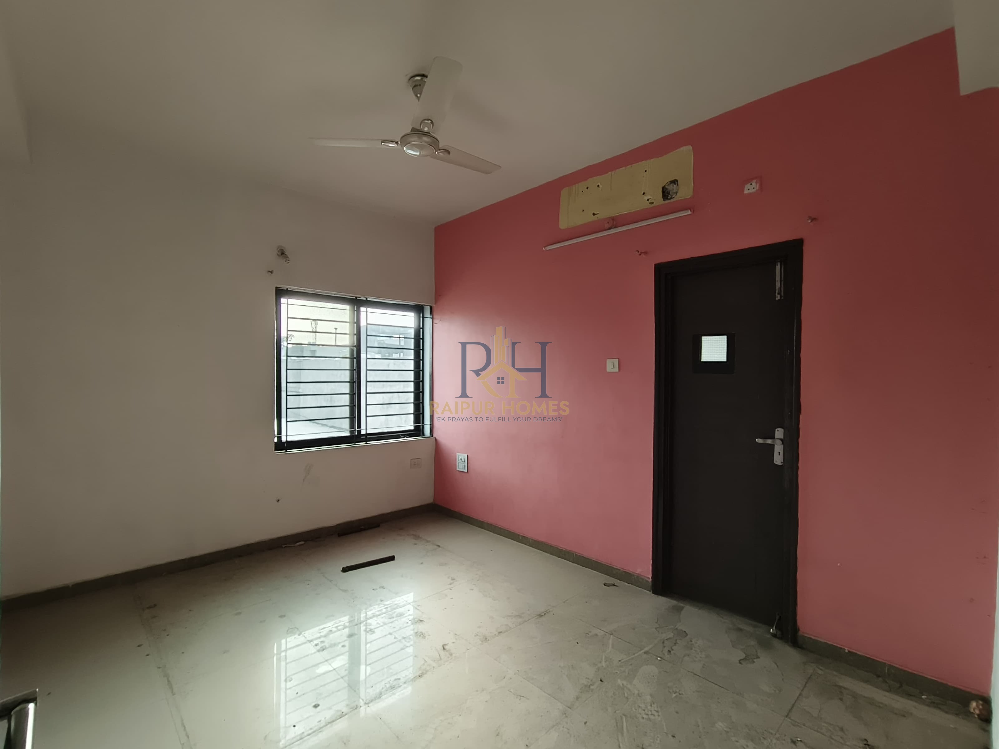 2 BHK RESIDENTIAL FLAT AVAILABLE IN TELIBANDHA