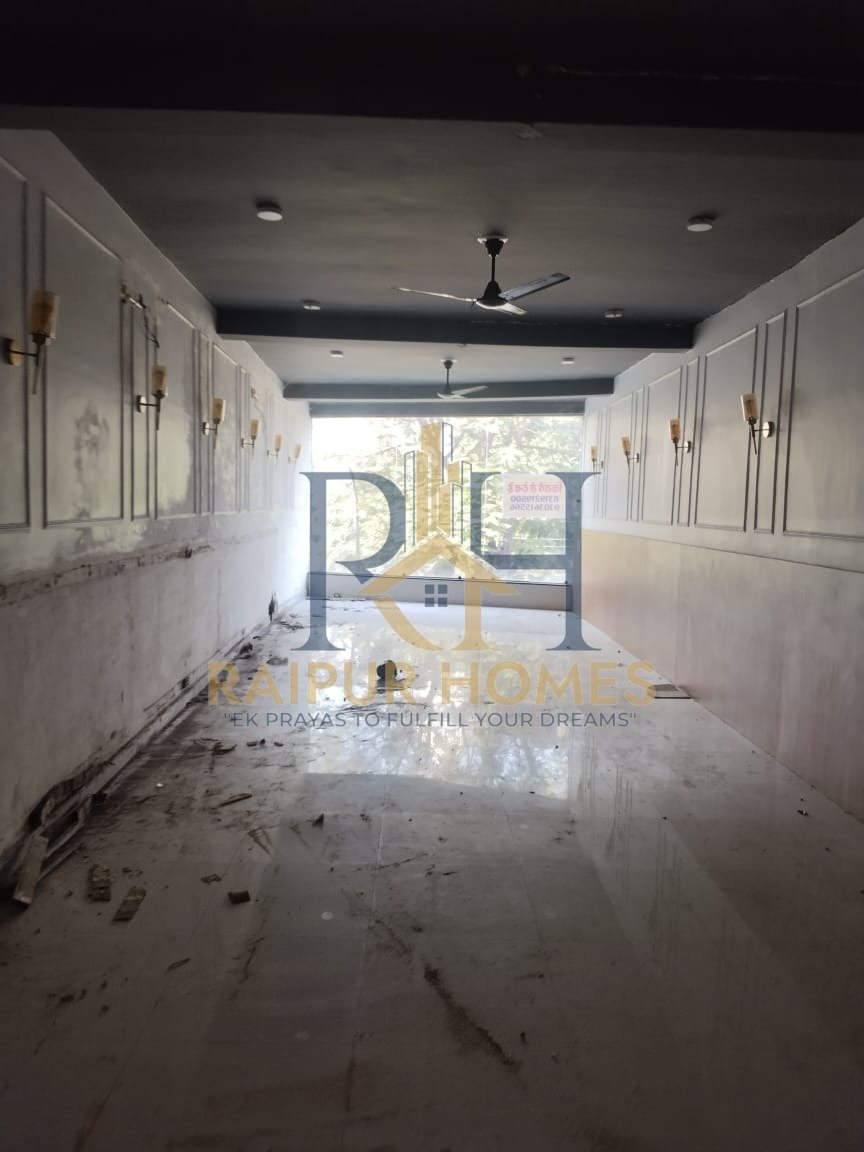 COMMERCIAL SHOP/OFFICE AVAILABLE IN KATORA TALAB