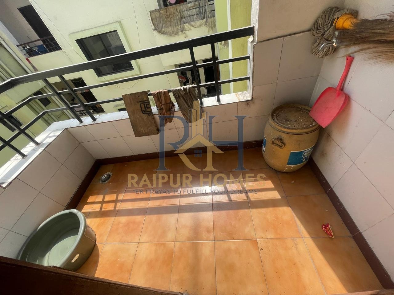 2 BHK RESIDENTIAL FLAT AVAILABLE NEAR IN MOWA