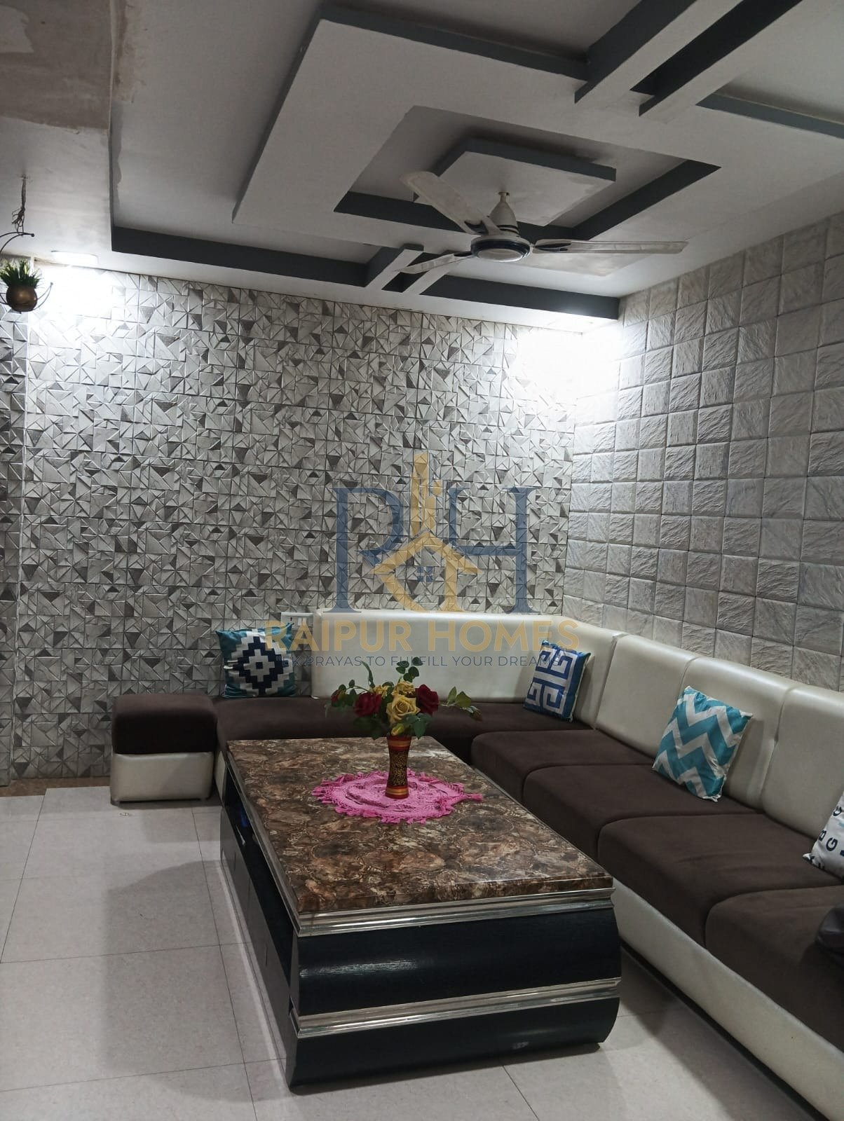 5 BHK RESIDENTIAL HOUSE AVAILABLE IN GUDHIYARI