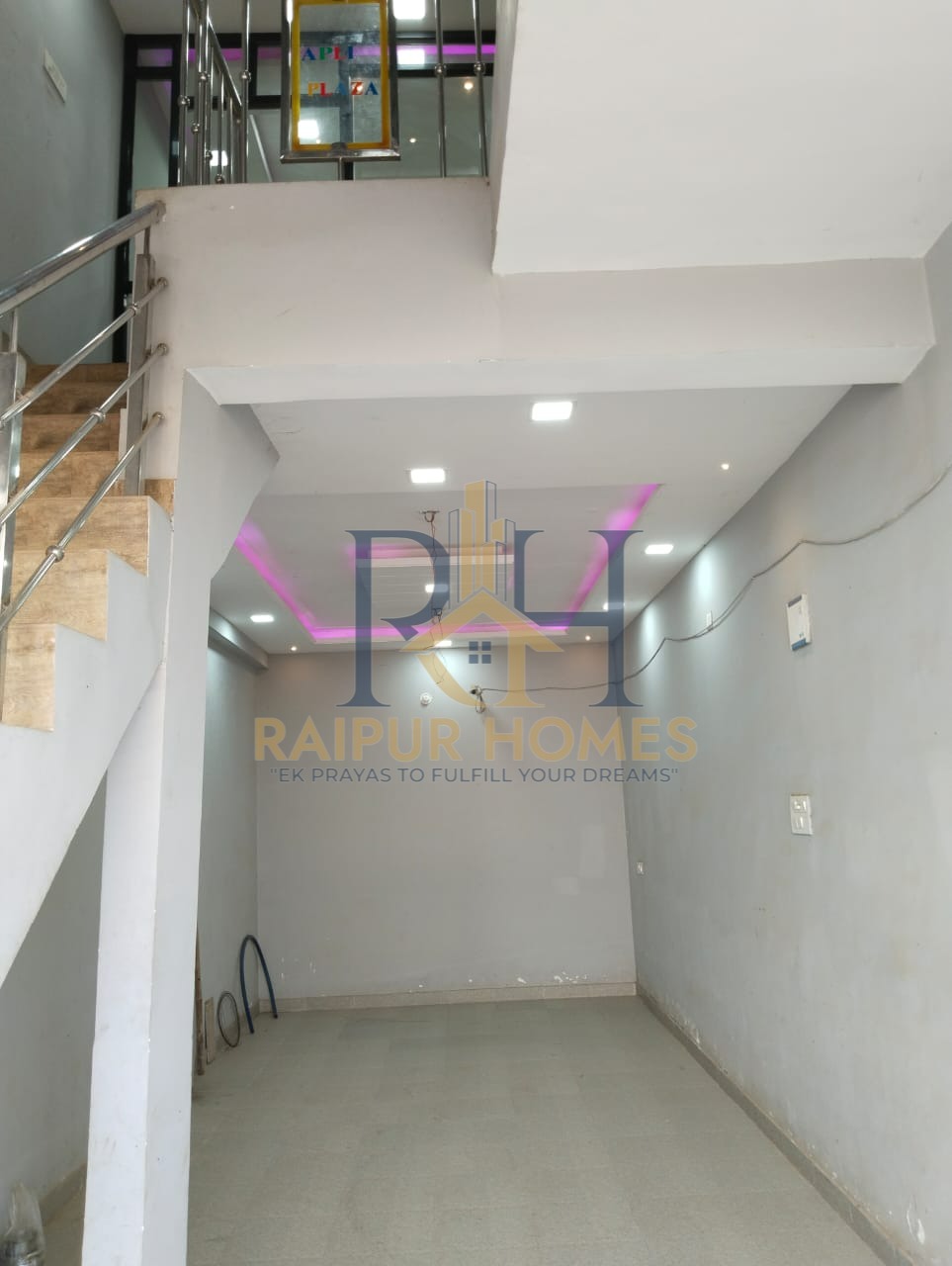 COMMERCIAL SHOP/OFFICE AVAILABLE IN DEVPURI