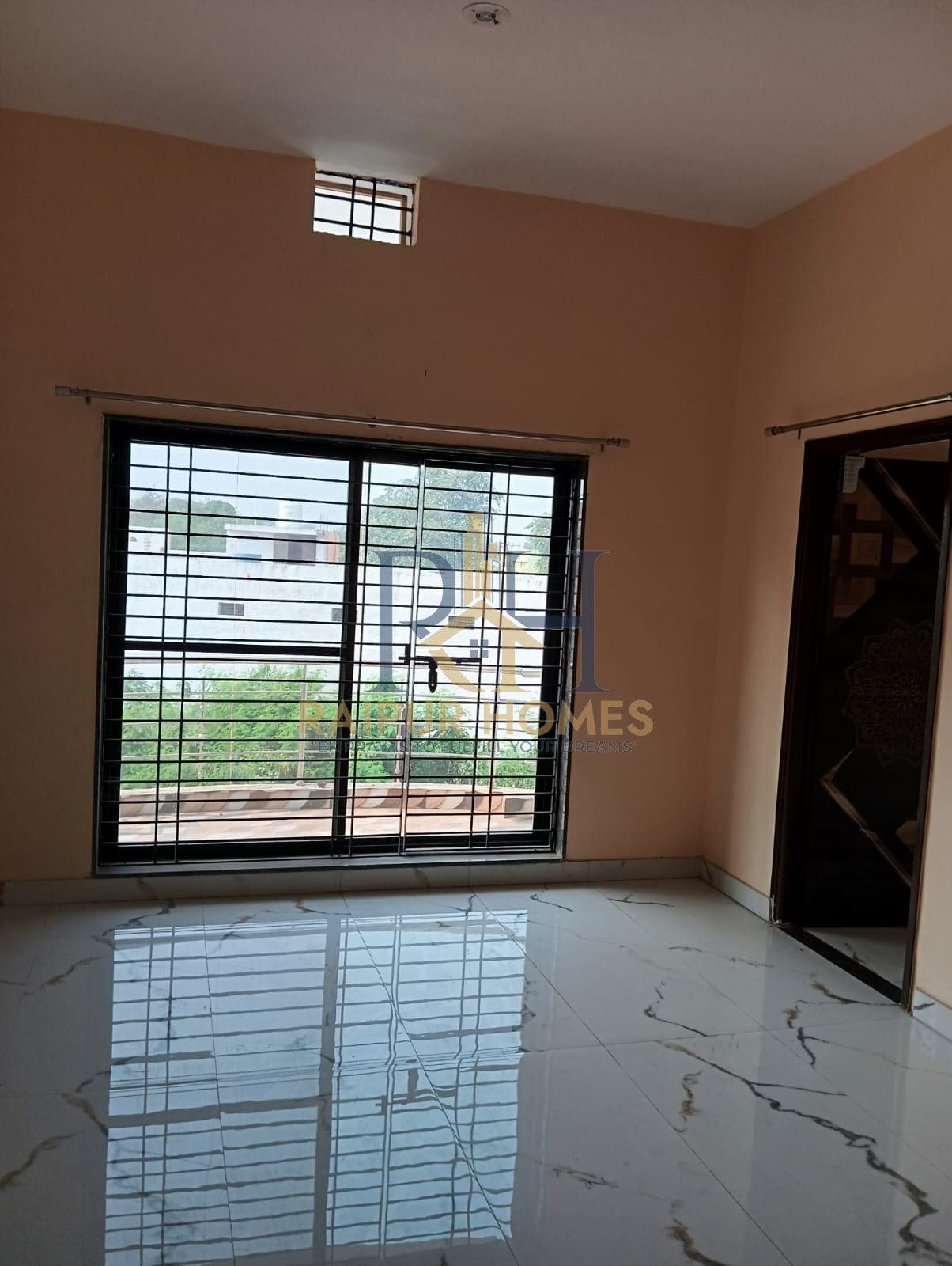 2 BHK RESIDENTIAL HOUSE AVAILABLE IN MOWA