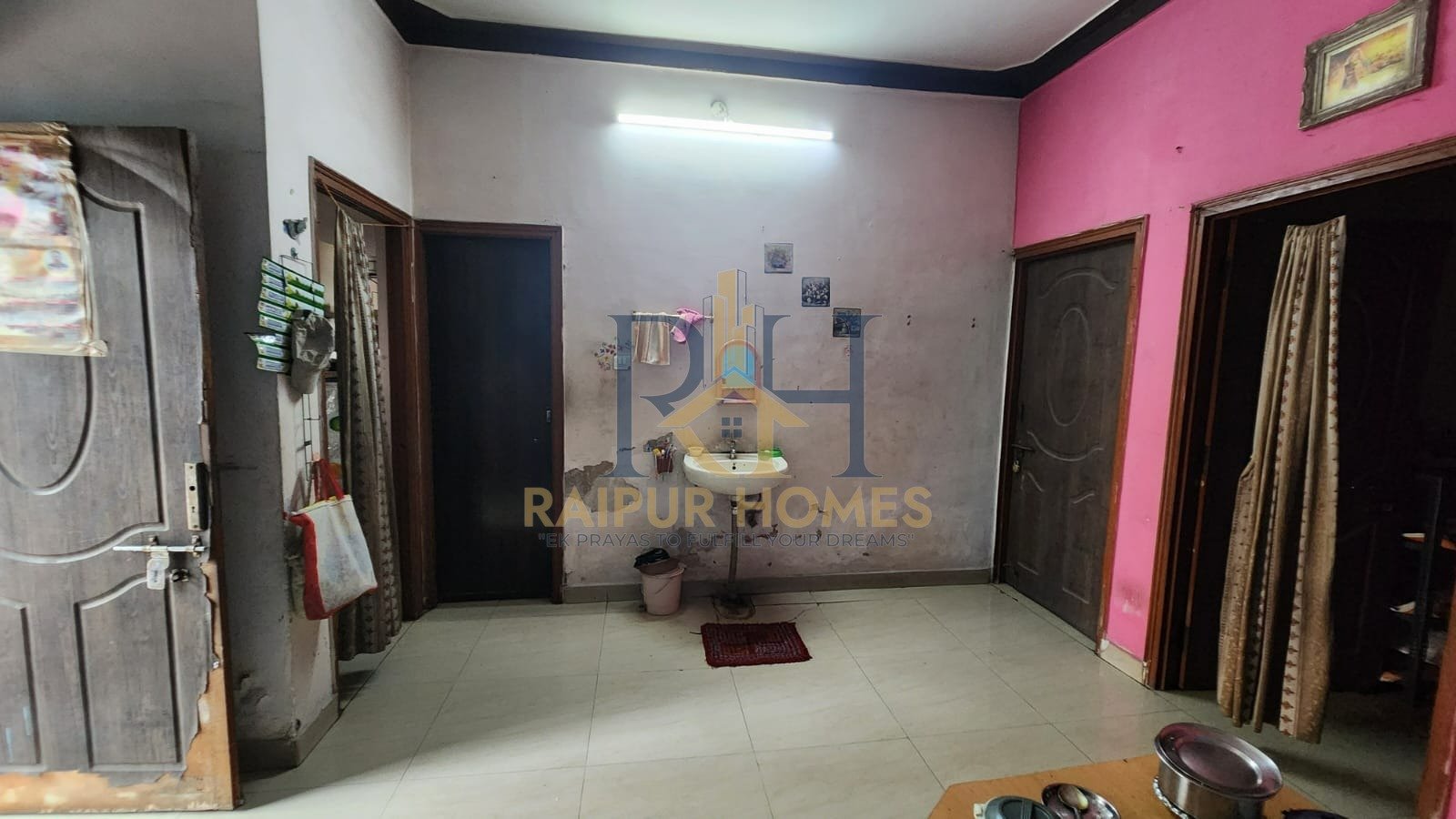 2 BHK RESIDENTIAL HOUSE AVAILABLE IN GUDHIYARI