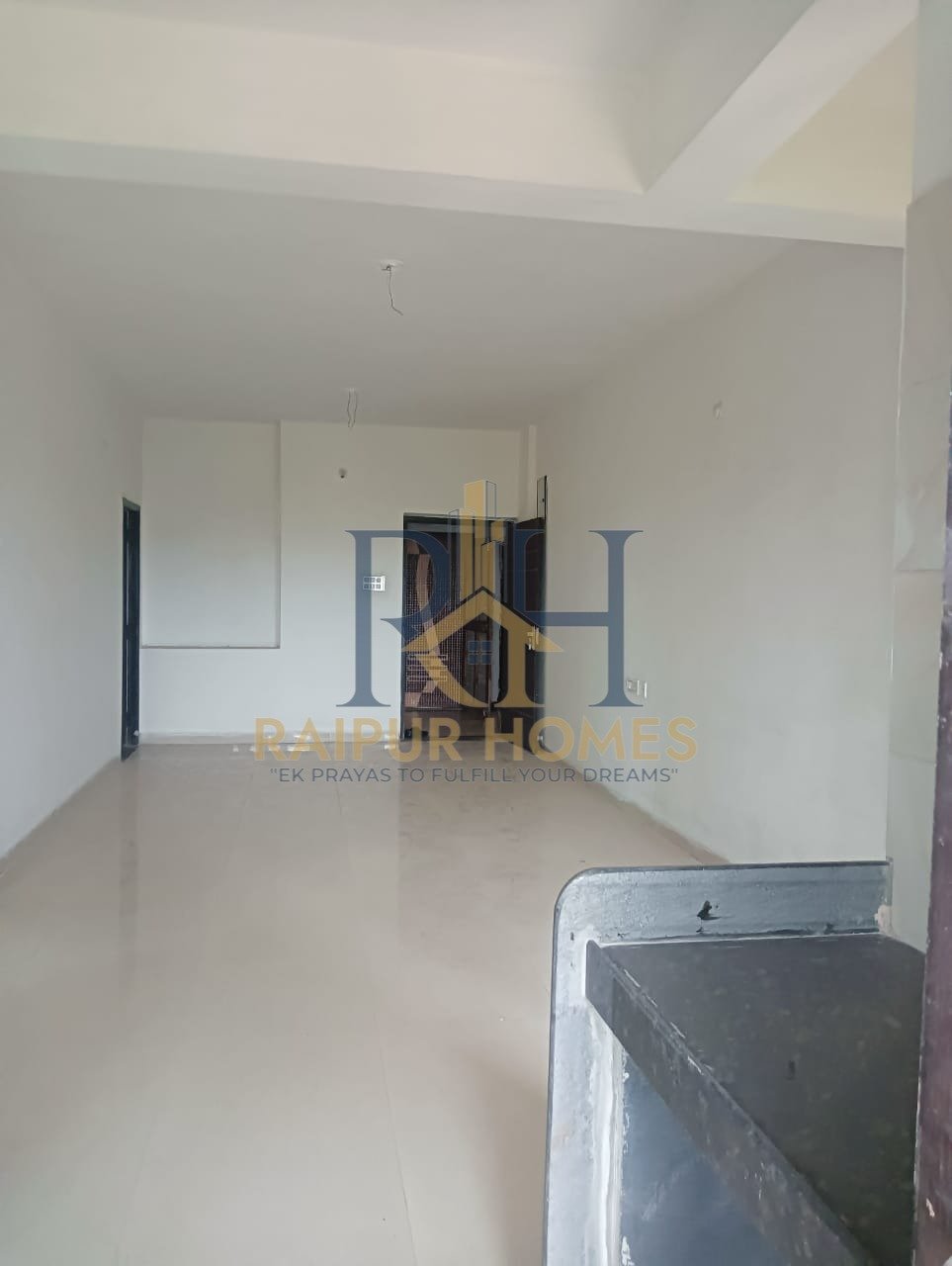 2 BHK RESIDENTIAL FLAT AVAILABLE IN BHATAGAON