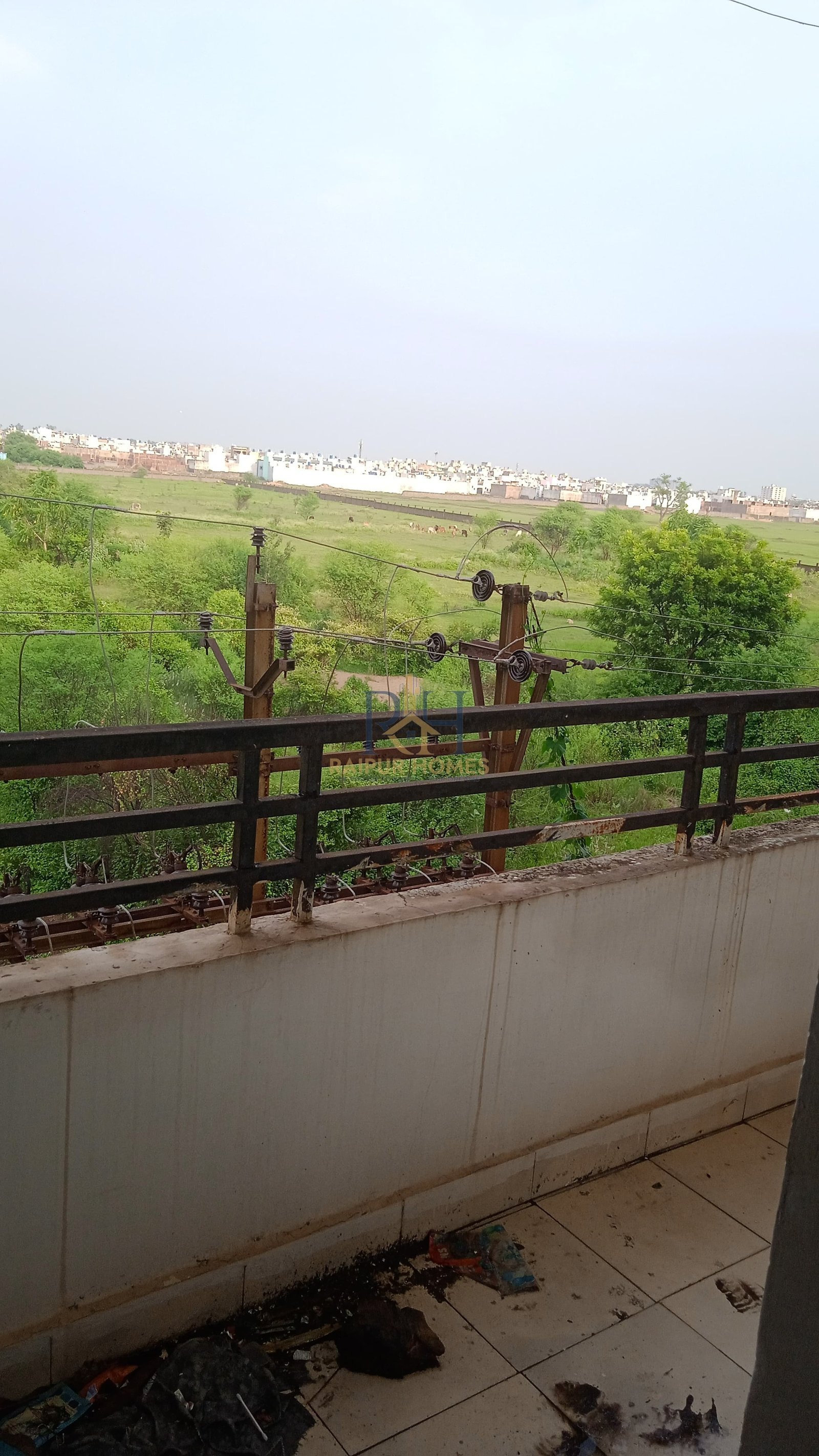 2 BHK RESIDENTIAL FLAT AVAILABLE IN BHATAGAON