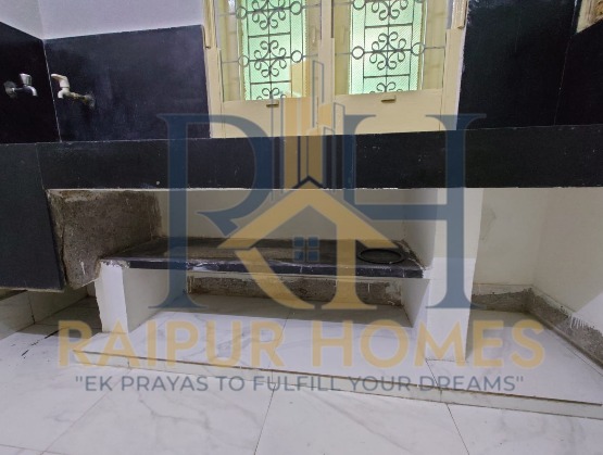 RESIDENTIAL  HOUSE AVAILABLE IN PACHPEDI NAKA