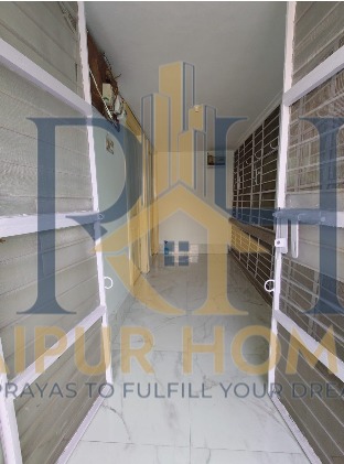 RESIDENTIAL  HOUSE AVAILABLE IN PACHPEDI NAKA