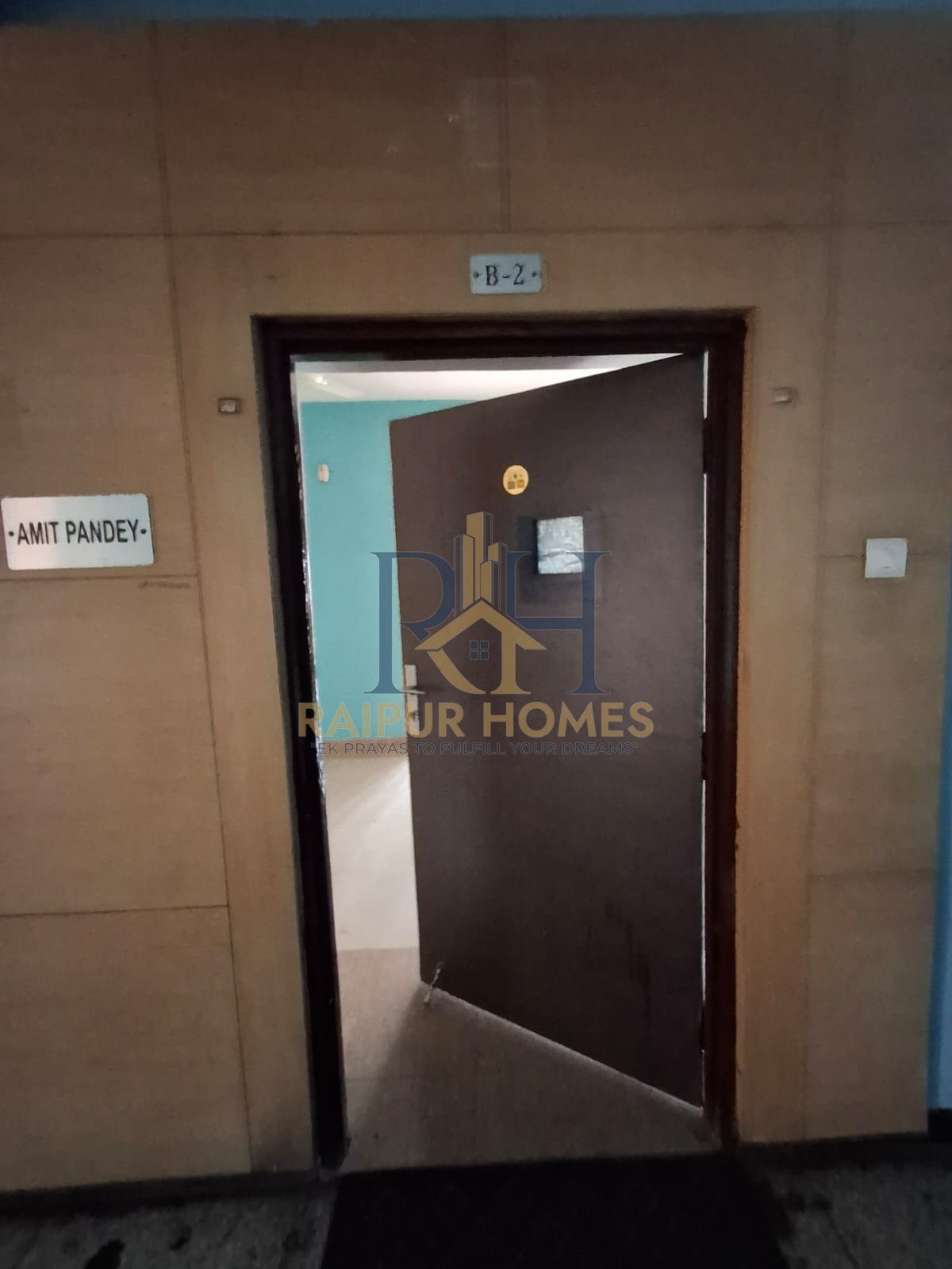 2 BHK RESIDENTIAL FLAT AVAILABLE IN TELIBANDHA