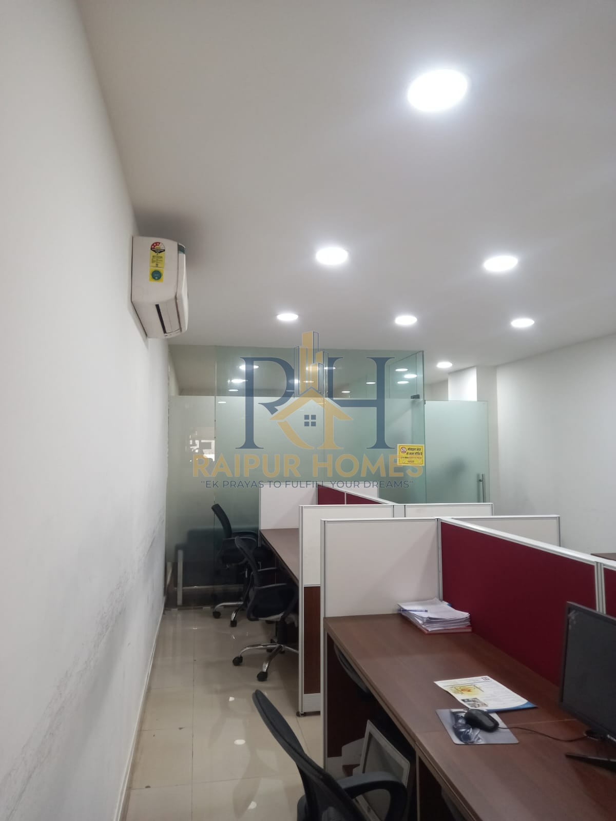 COMMERCIAL OFFICE AVAILABLE IN TELIBANDHA